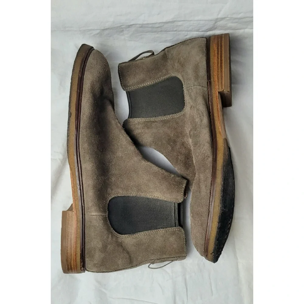 Clarks Clarkdale Gobi Brown Suede Chelsea Boots Men's Size 11.5